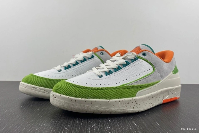 349 Titan x Jordan Air DV6206-183 Low 2 Timeless 0910